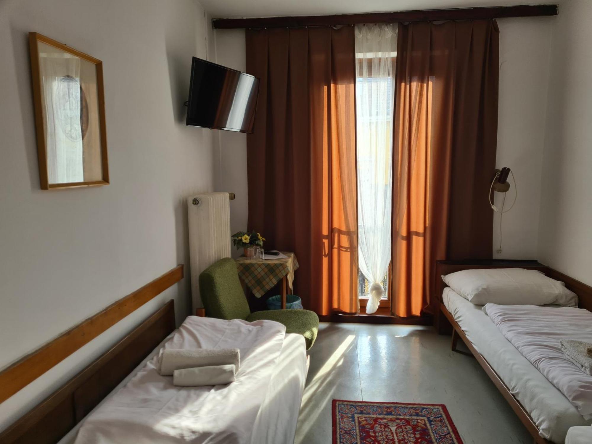 Hotel Oroszlan Szigetvár Eksteriør bilde
